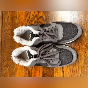 Voile blanche Julia shearling Cozy Gray  and Sherpa women sneakers.
